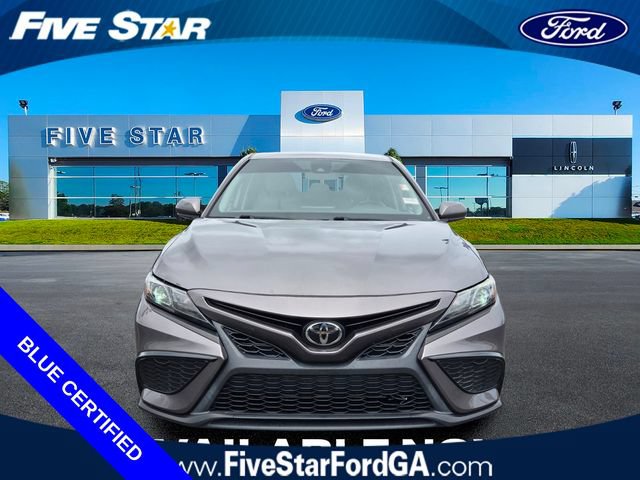 Used 2021 Toyota Camry SE FWD image 2