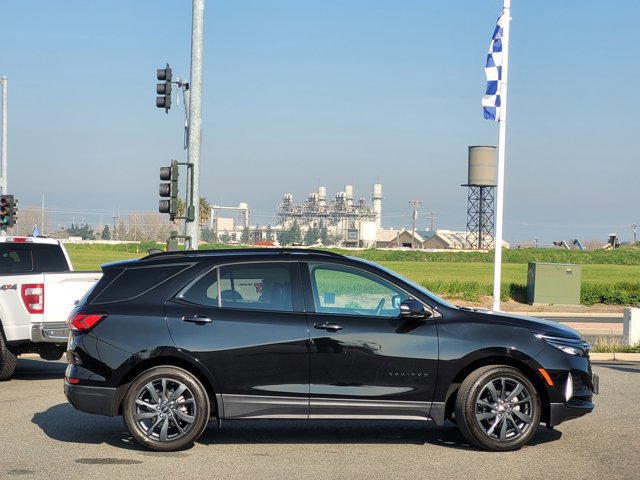 Used 2023 Chevrolet Equinox RS image 6