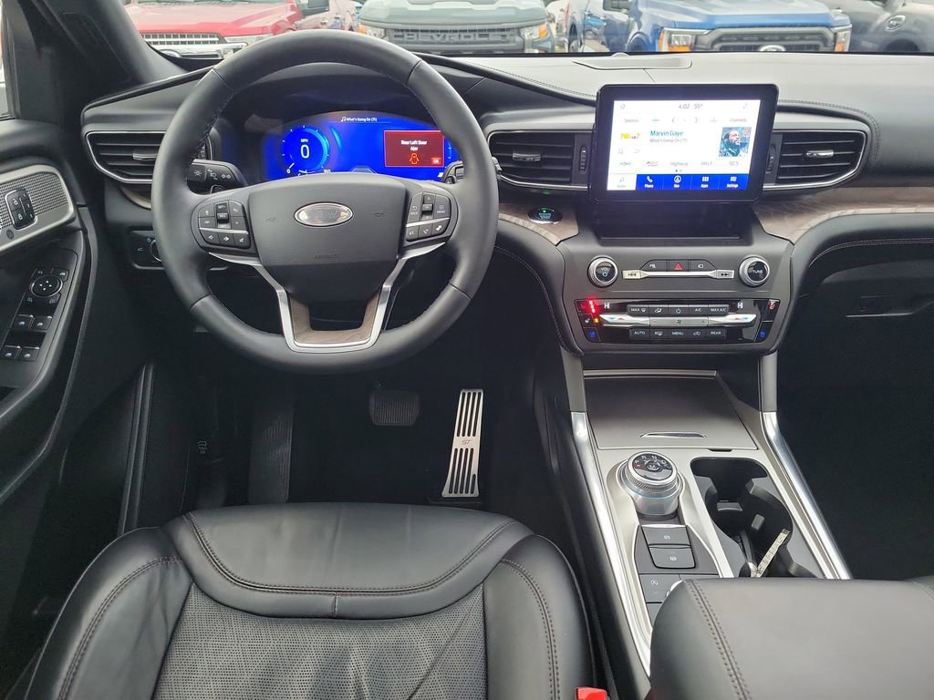 Certified 2020 Ford Explorer Platinum image 12