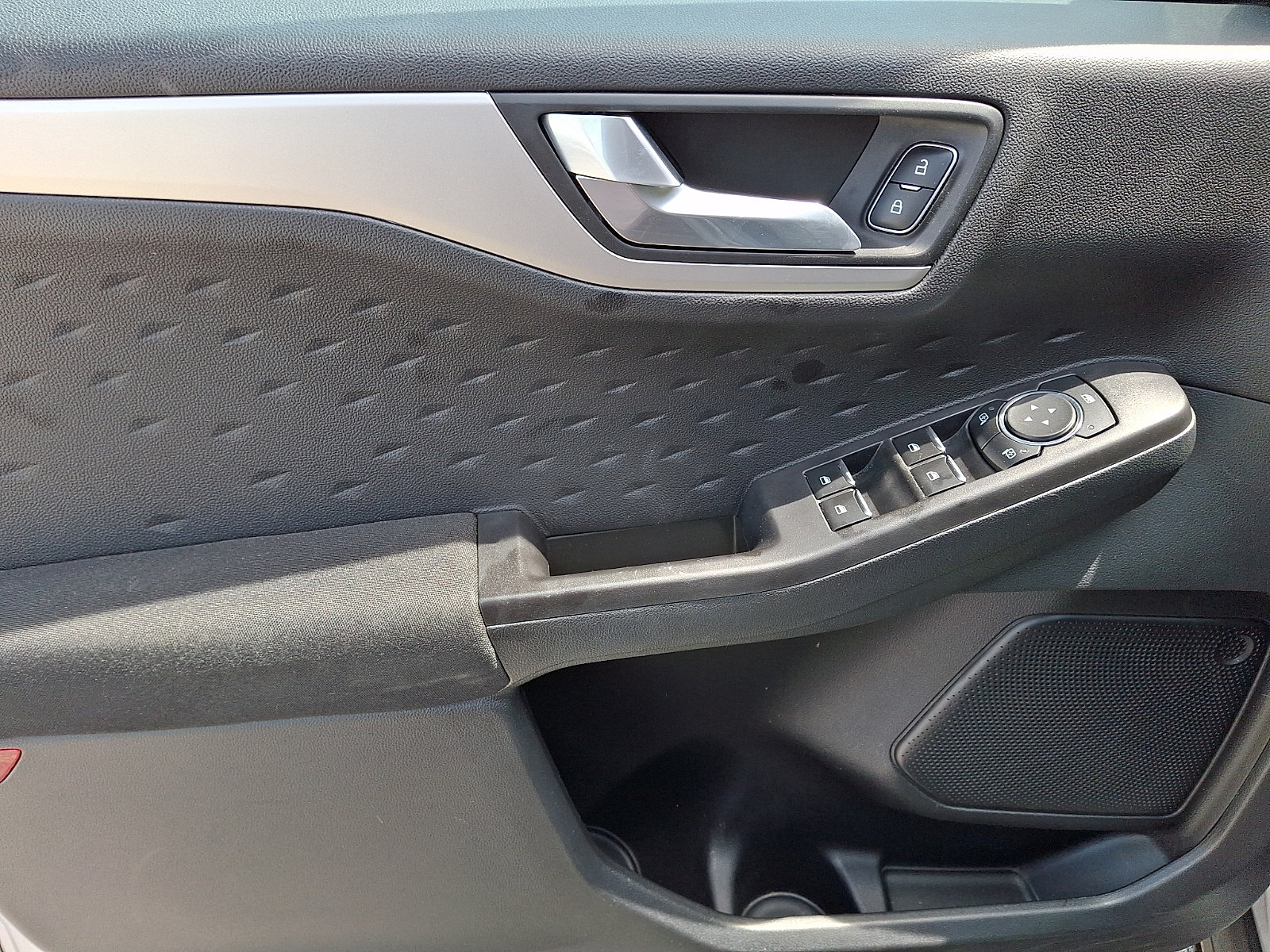 Certified 2020 Ford Escape SE AWD/4WD image 15