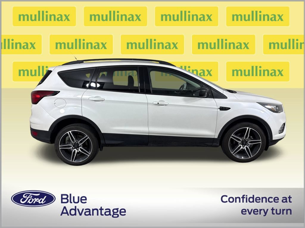 Certified 2019 Ford Escape SEL FWD image 2