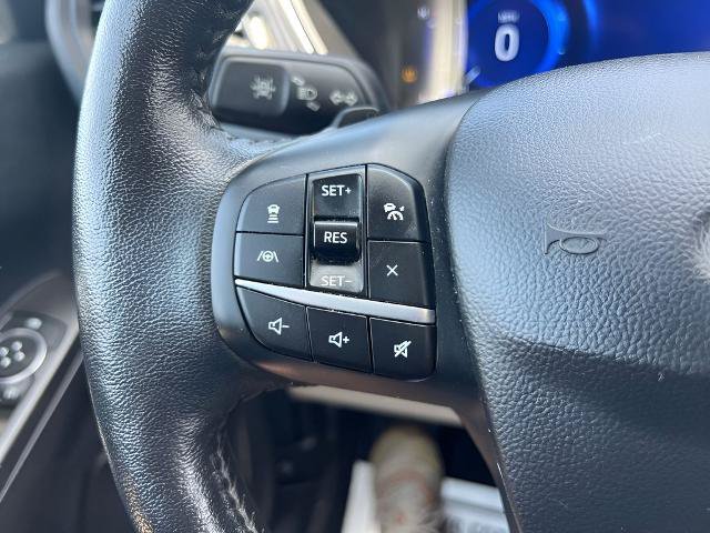 Certified 2020 Ford Escape Titanium AWD/4WD image 28