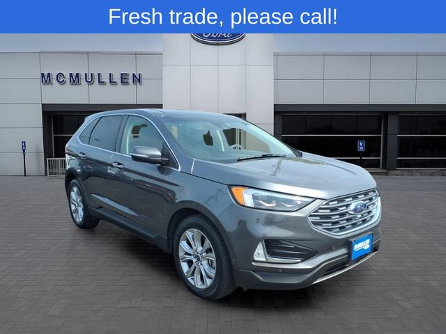 Certified 2019 Ford Edge Titanium w/ Equipment Group 301A AWD/4WD image 3