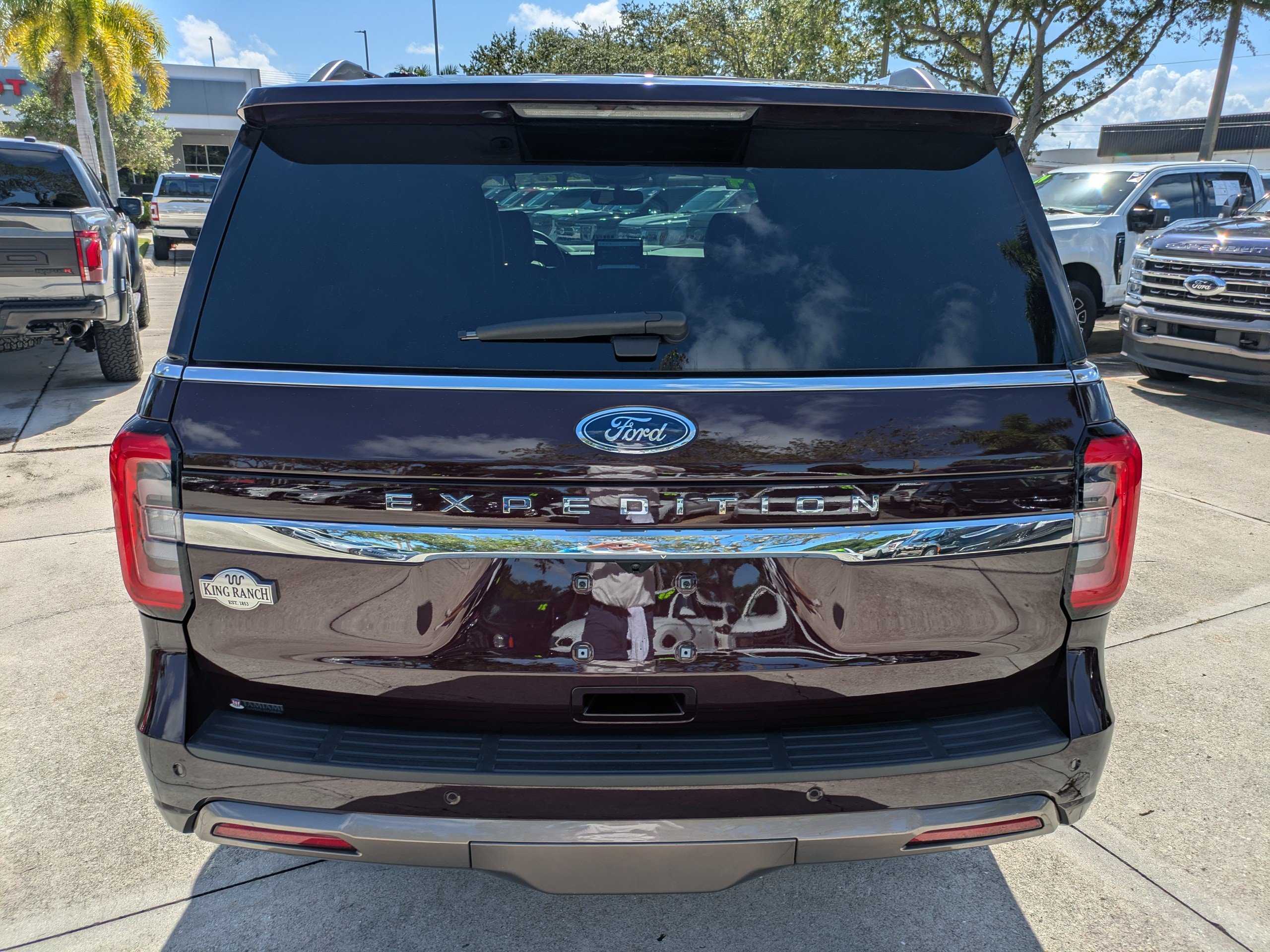 Certified 2024 Ford Expedition King Ranch AWD/4WD image 5
