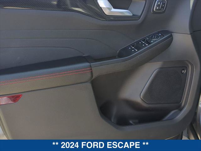 Certified 2024 Ford Escape ST-Line Select w/ Tech Pack #2 AWD/4WD image 8
