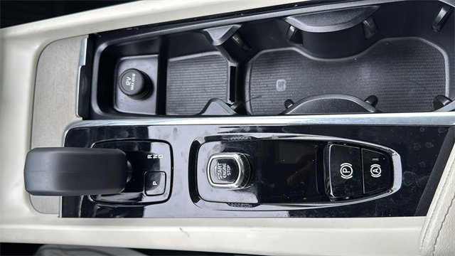 Used 2023 Volvo XC60 B5 Plus w/ Climate Package image 26