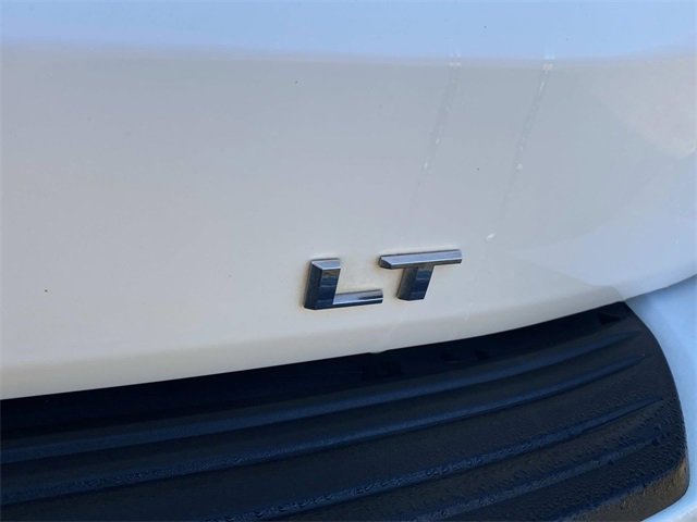 Used 2023 Chevrolet Suburban LT image 6