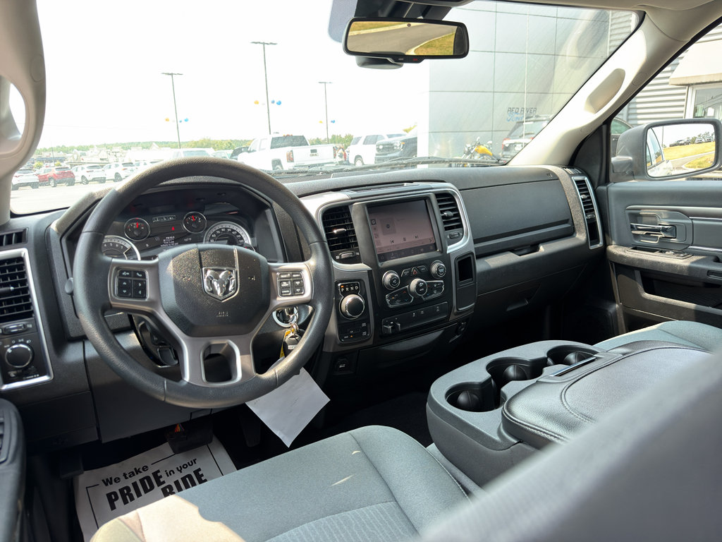 Used 2022 RAM 1500 Classic SLT w/ Electronics Group AWD/4WD image 9