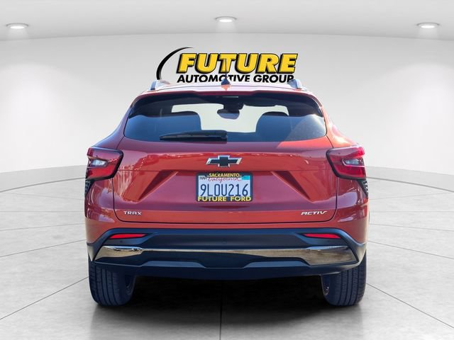 Used 2024 Chevrolet Trax ACTIV w/ Driver Confidence Package FWD image 5