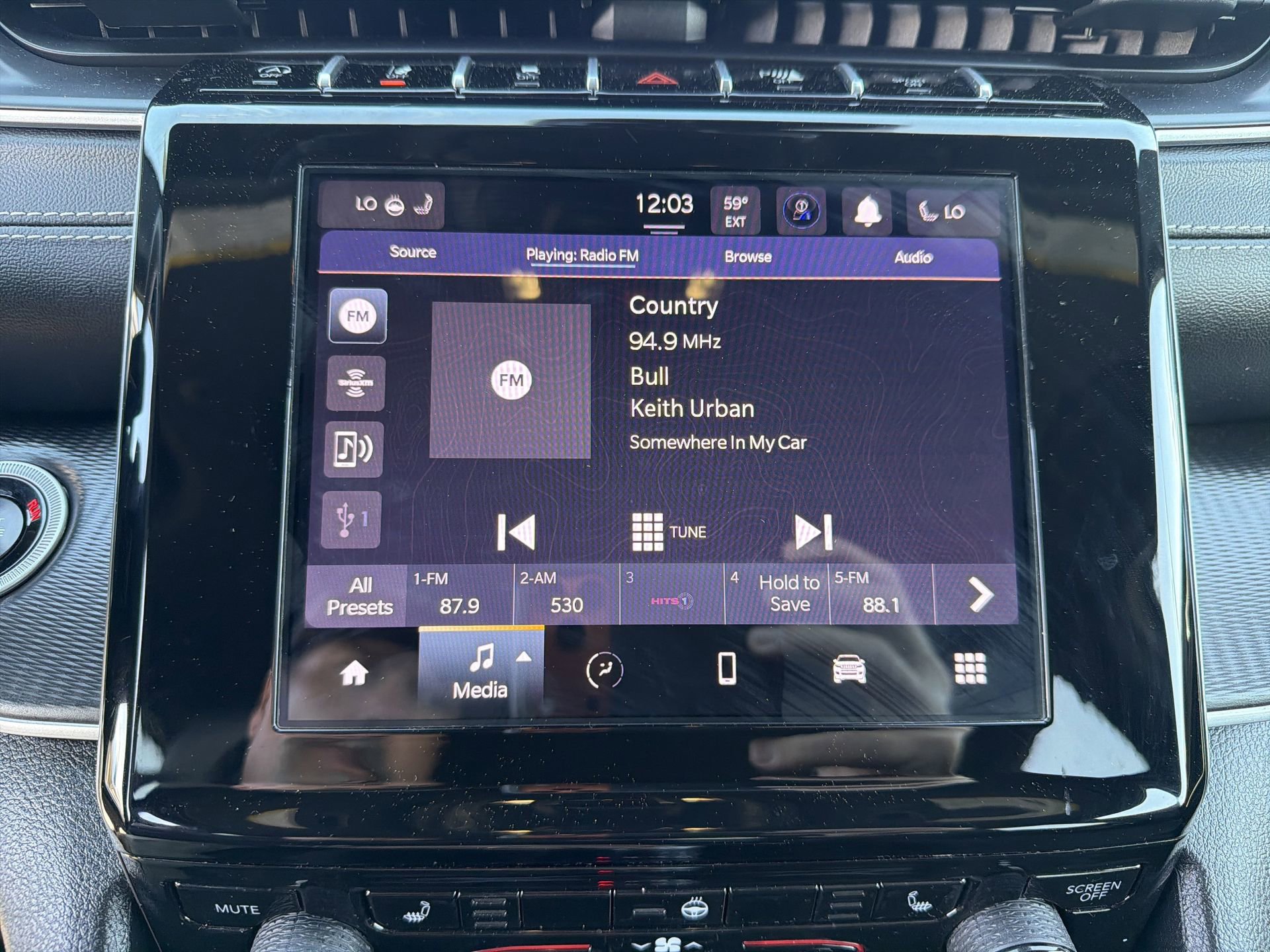 Used 2025 Jeep Grand Cherokee Altitude image 5