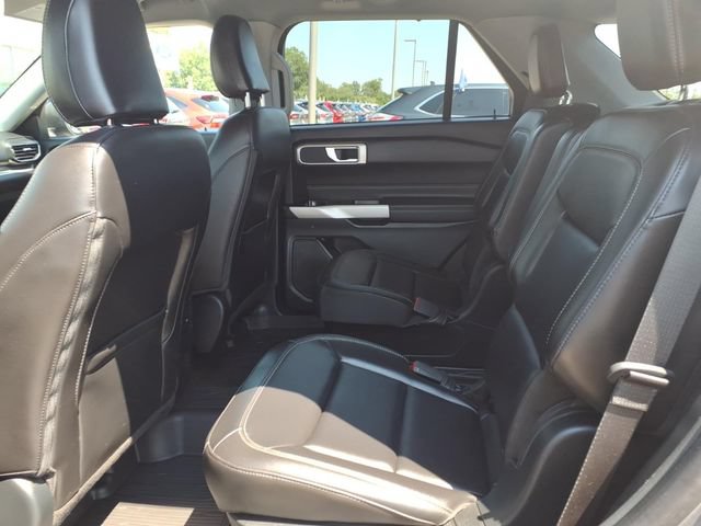 Certified 2024 Ford Explorer XLT w/ Equipment Group 202A AWD/4WD image 10