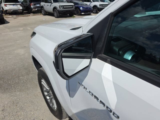 Used 2023 Chevrolet Colorado LT w/ LT Convenience Package RWD image 8