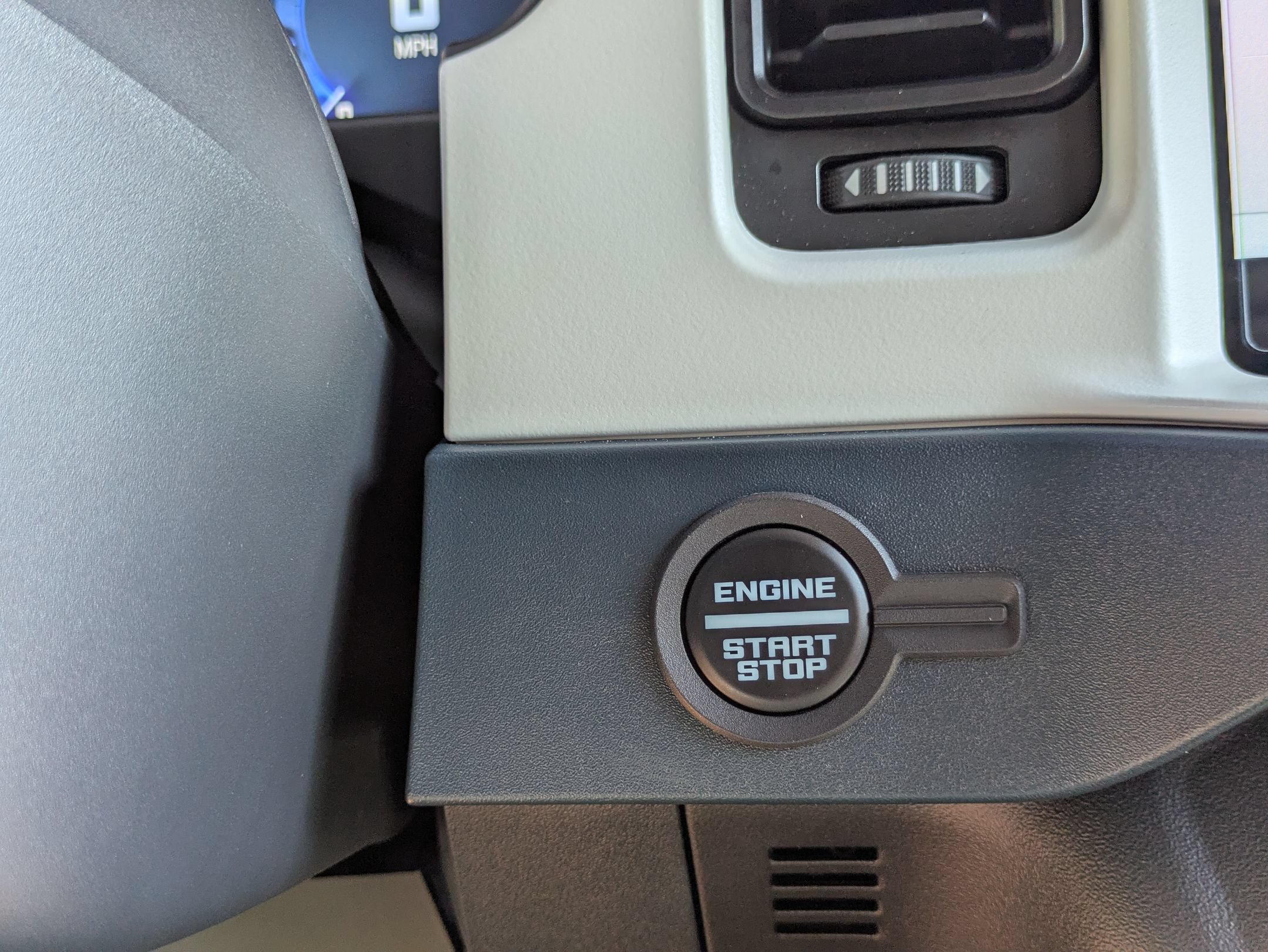 Certified 2025 Ford Bronco Heritage Edition AWD/4WD image 25