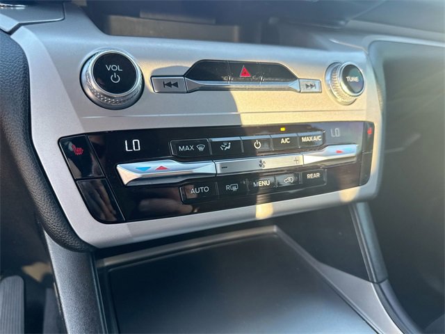 Certified 2021 Ford Explorer XLT image 22