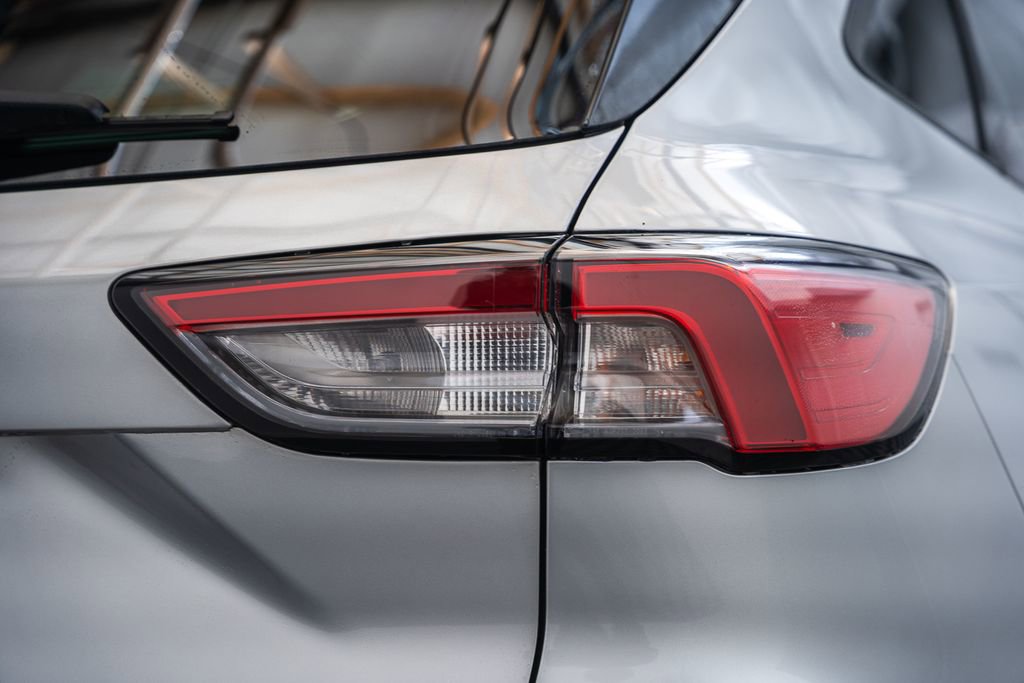 Certified 2020 Ford Escape SE Sport FWD image 8