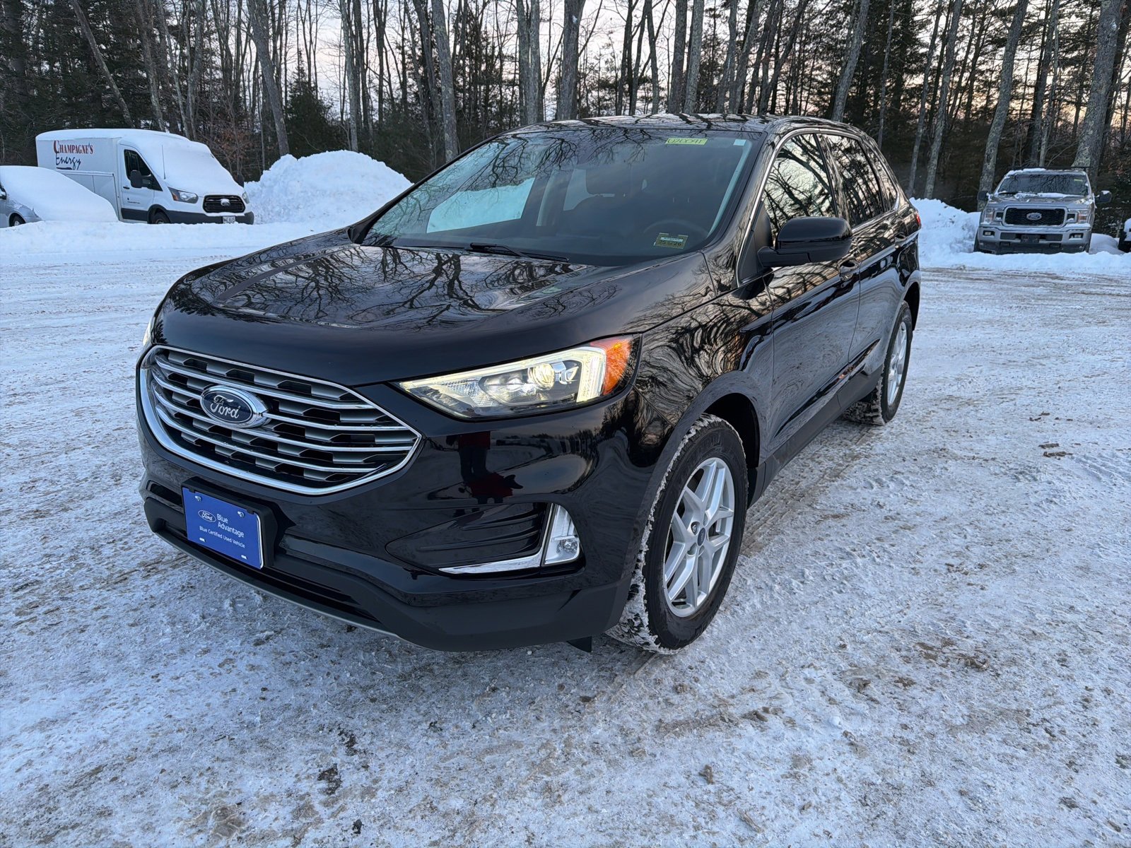 Certified 2022 Ford Edge SEL w/ Convenience Package image 3