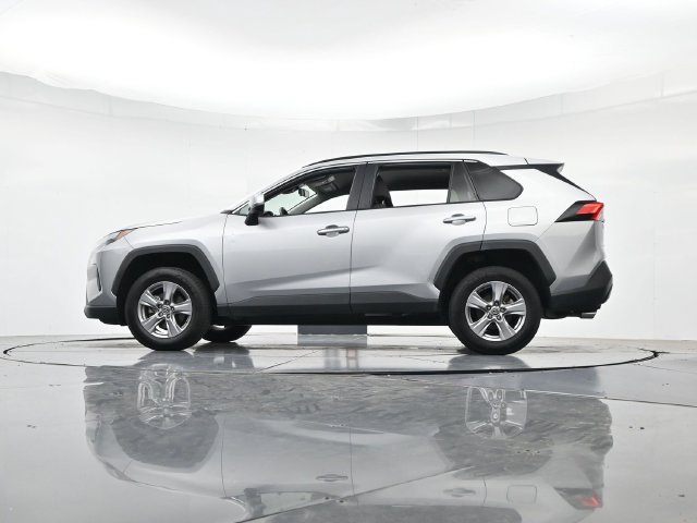 Used 2024 Toyota RAV4 XLE FWD image 38