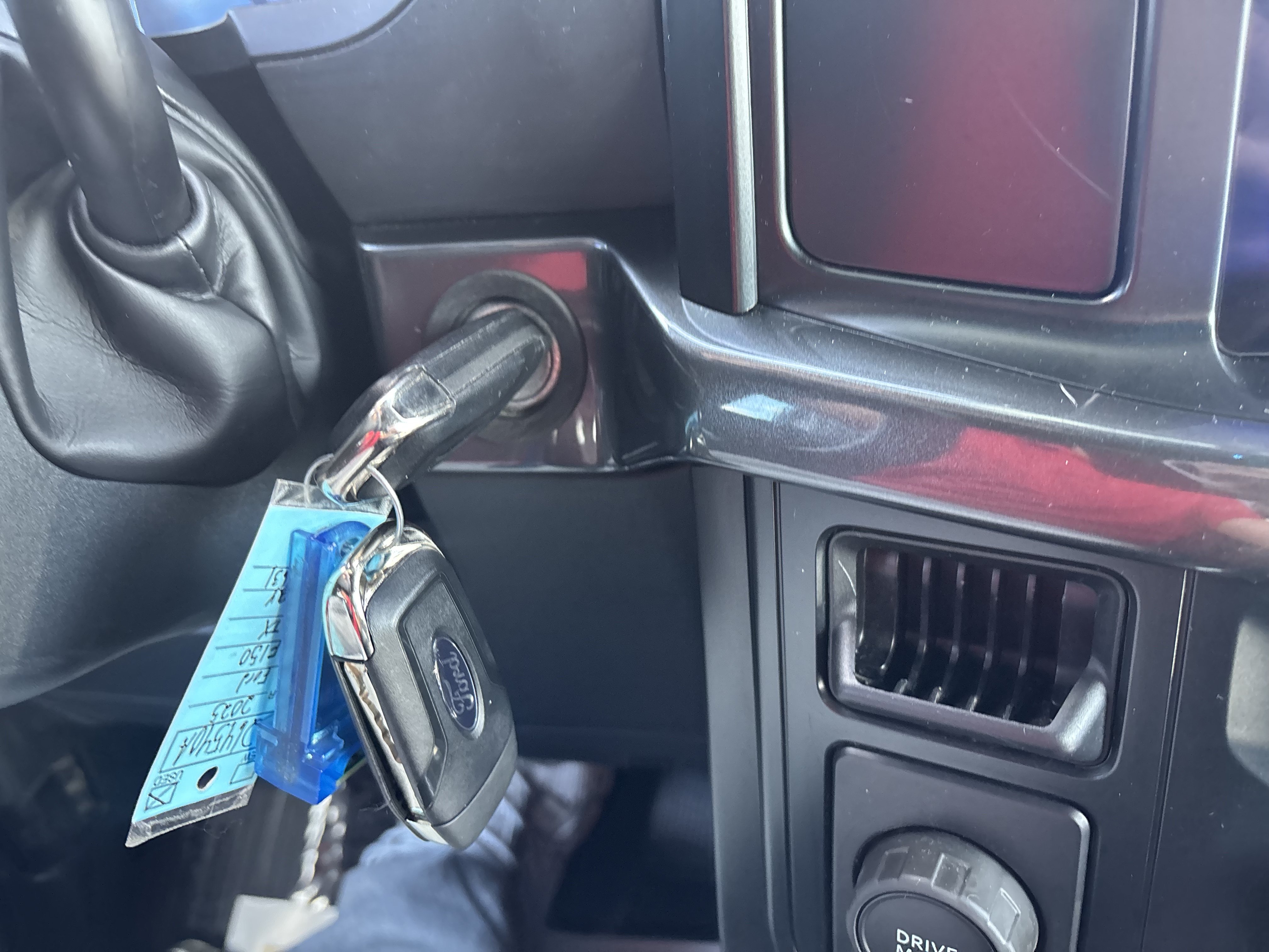 Certified 2025 Ford F150 STX RWD image 31