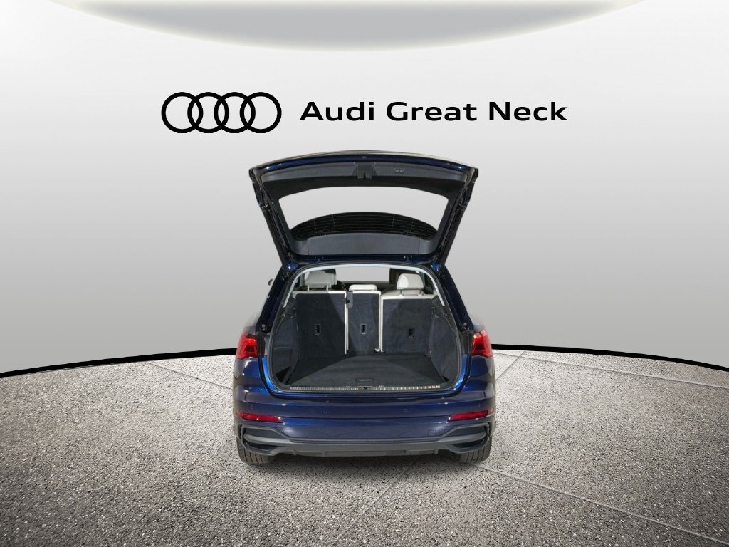 Used 2023 Audi Q3 2.0T Premium Plus w/ Premium Plus Package AWD/4WD image 22