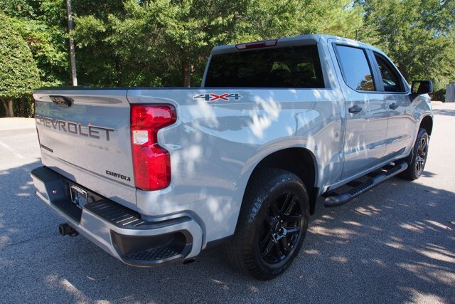 Used 2024 Chevrolet Silverado 1500 Custom w/ Turbomax Blackout Package AWD/4WD image 7