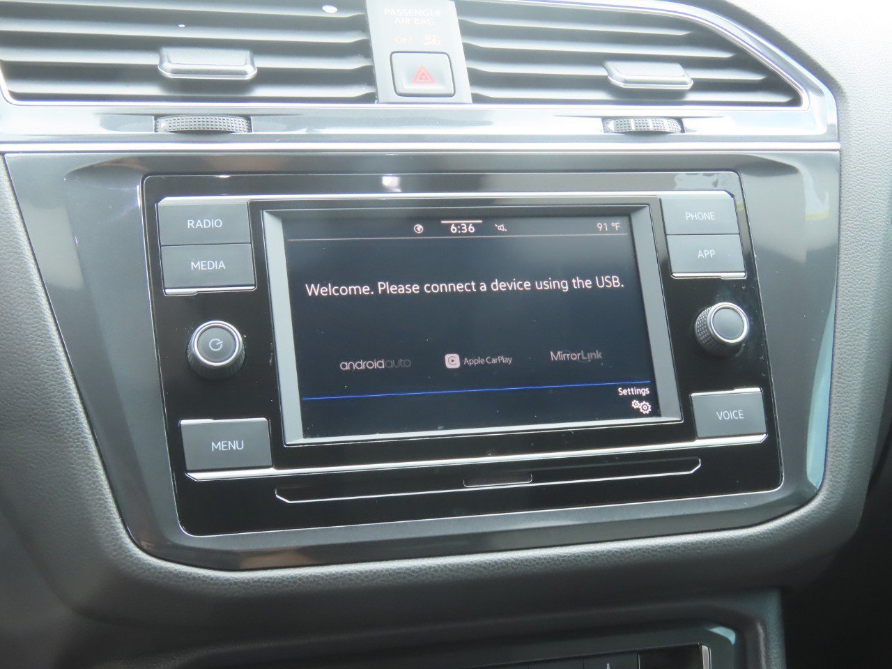 Used 2022 Volkswagen Tiguan S FWD image 29