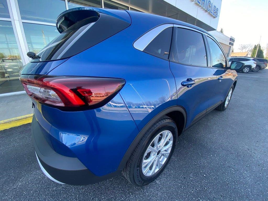 Certified 2023 Ford Escape Active w/ Cold Weather Package FWD image 11