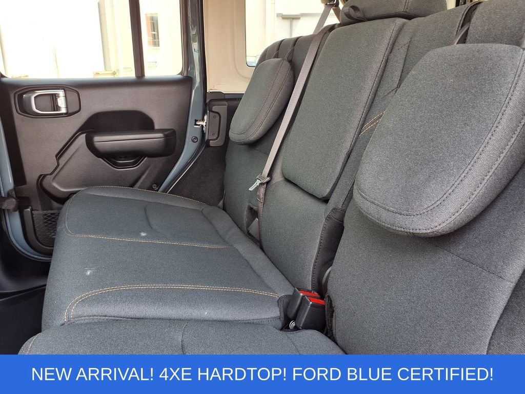 Used 2024 Jeep Wrangler Unlimited w/ Convenience Group AWD/4WD image 7