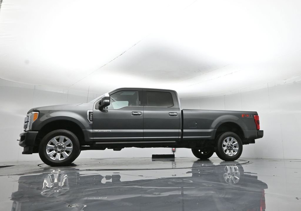 Certified 2018 Ford F350 Platinum w/ Platinum Ultimate Package image 20