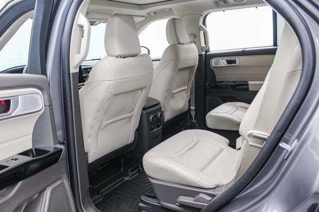 Certified 2023 Ford Explorer Platinum w/ Technology Package AWD/4WD image 20