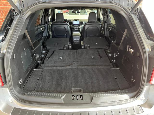 Certified 2020 Ford Explorer XLT w/ Equipment Group 202A image 34