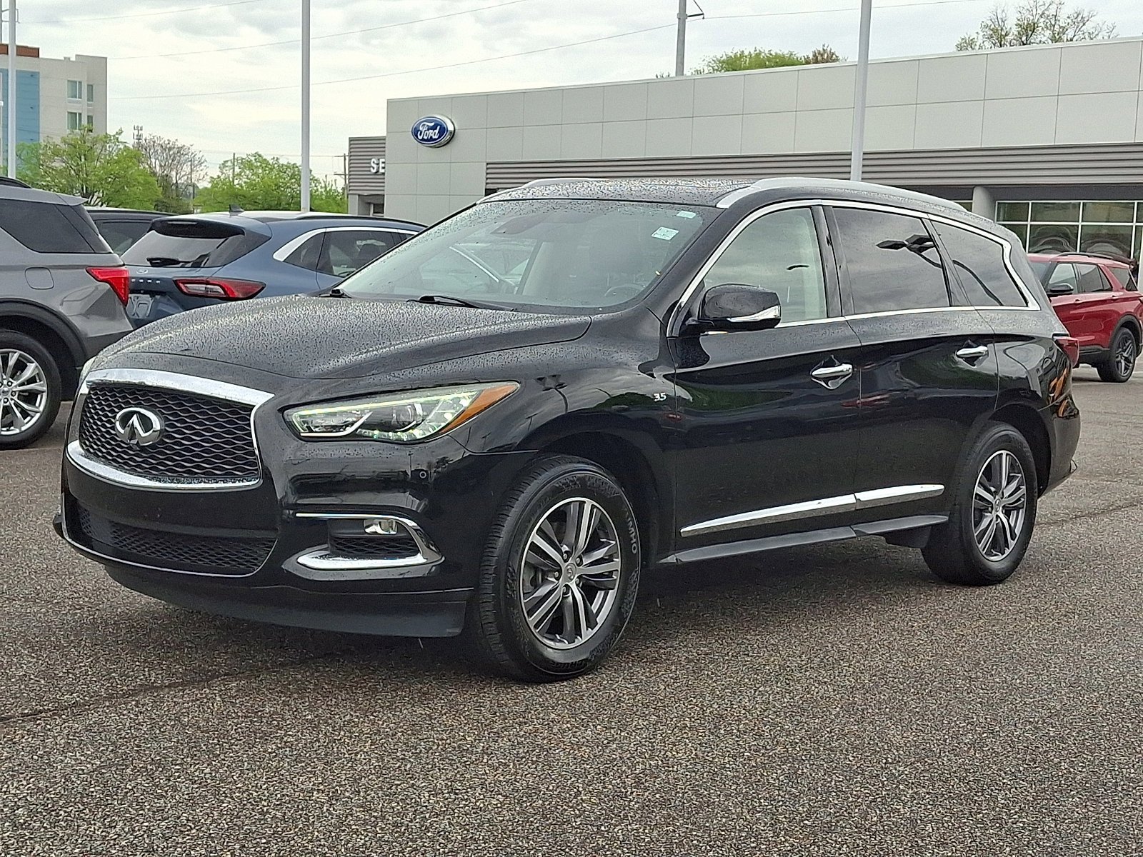 Used 2020 INFINITI QX60 Luxe w/ Essential Package image 2