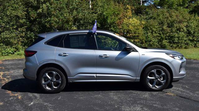 Certified 2023 Ford Escape ST-Line w/ Tech Pack #1 AWD/4WD image 8