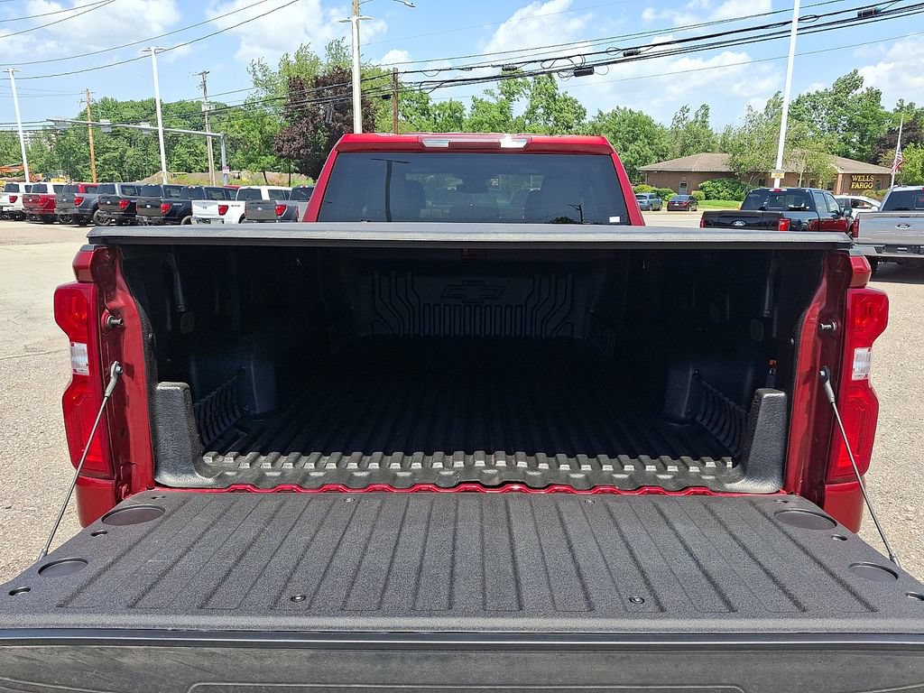 Used 2024 Chevrolet Silverado 1500 RST w/ Z71 Off-Road Package AWD/4WD image 28