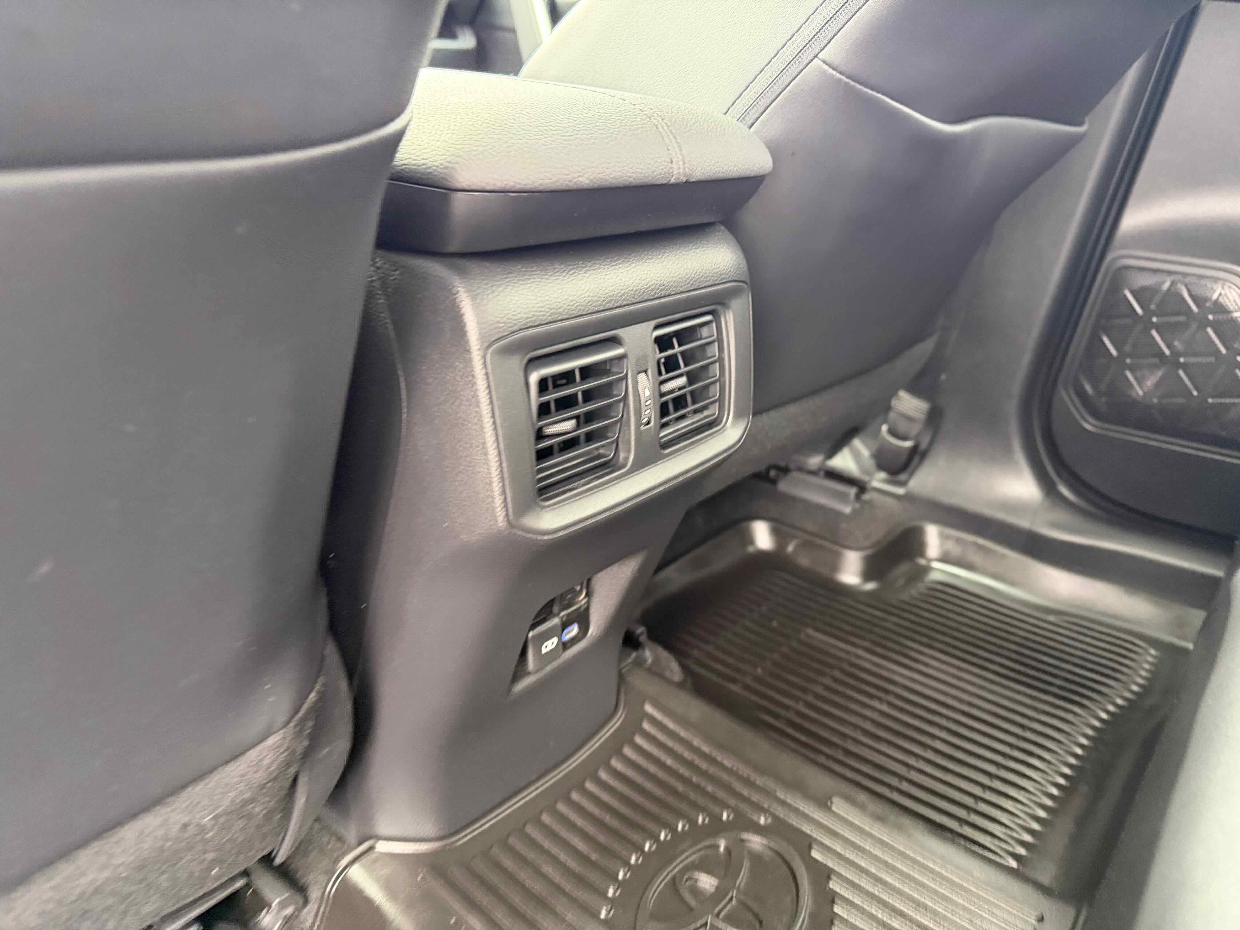 Used 2022 Toyota RAV4 XSE w/ XSE Grade Weather Package image 30