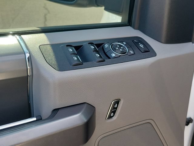 Certified 2019 Ford F250 XLT w/ XLT Premium Package AWD/4WD image 19