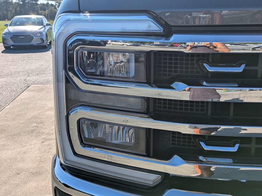 Certified 2026 Ford F250 XLT w/ XLT Premium Package AWD/4WD image 10