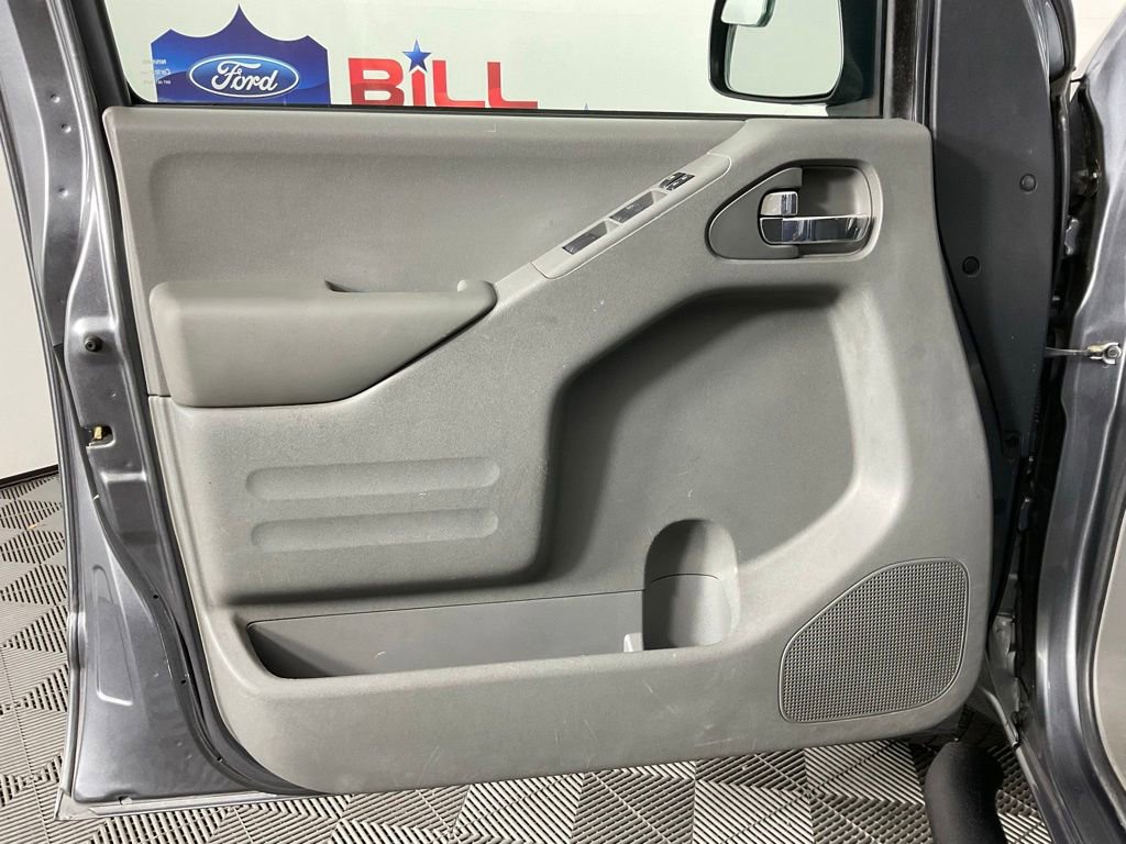 Used 2019 Nissan Frontier SV RWD image 12