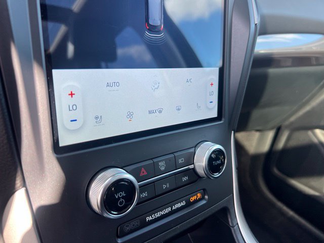 Certified 2024 Ford Edge SEL w/ Convenience Package AWD/4WD image 13