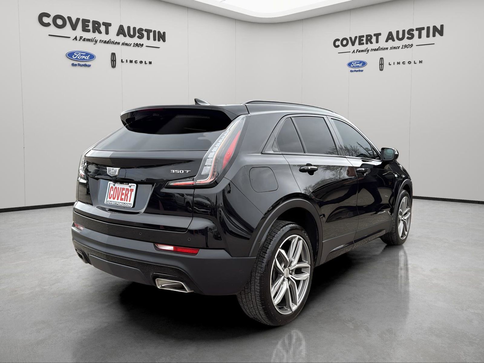Used 2022 Cadillac XT4 Sport w/ Comfort Package image 5