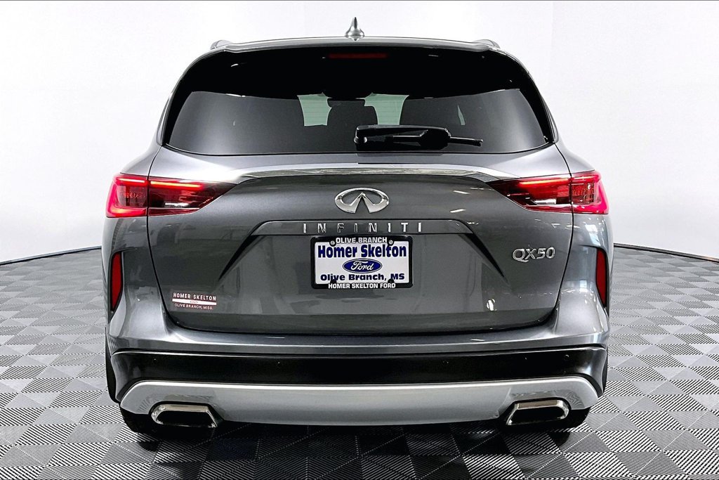 Used 2023 INFINITI QX50 Luxe w/ Cargo Package FWD image 4