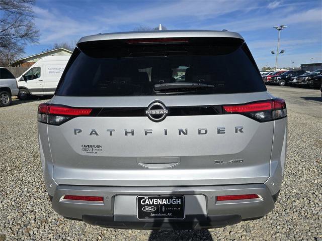 Used 2023 Nissan Pathfinder SL image 2