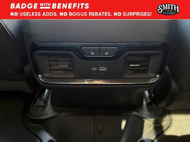 Used 2024 GMC Sierra 1500 AT4 w/ Technology Package AWD/4WD image 19