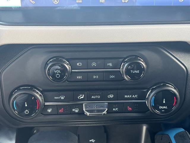 Certified 2022 Ford Bronco Wildtrak AWD/4WD image 18