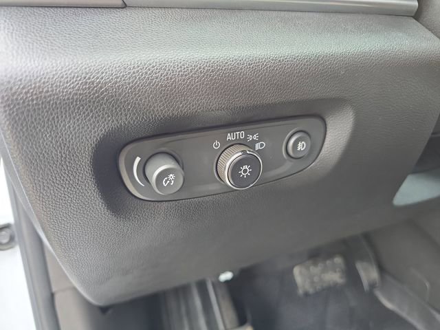 Used 2019 Chevrolet Traverse LT FWD image 16