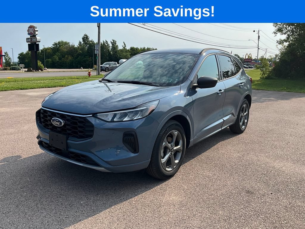Certified 2023 Ford Escape ST-Line w/ Tech Pack #1 AWD/4WD image 3