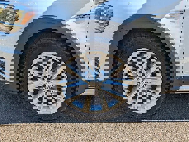 Used 2019 Volkswagen Golf Alltrack SE image 10