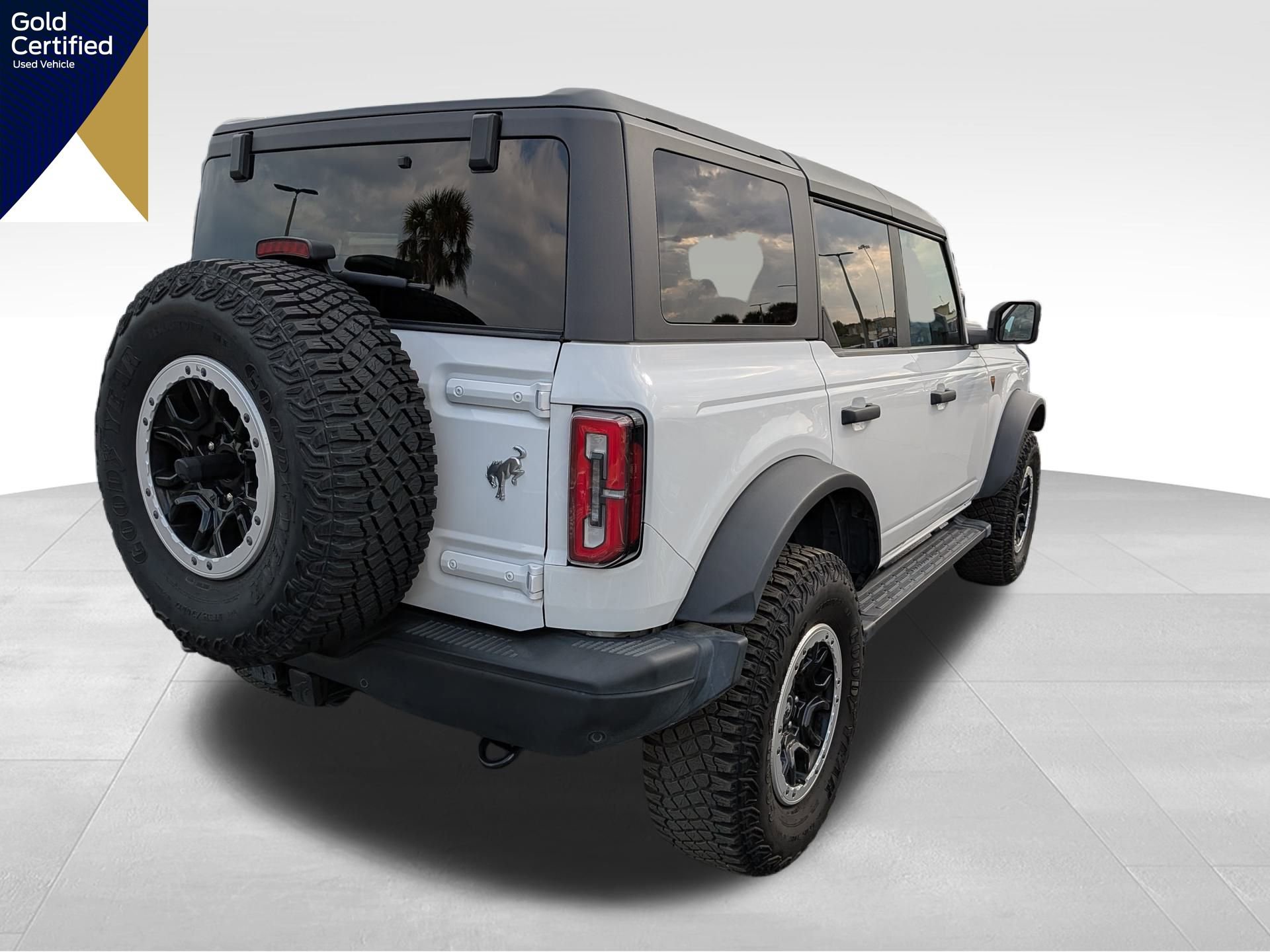 Certified 2023 Ford Bronco Badlands image 6