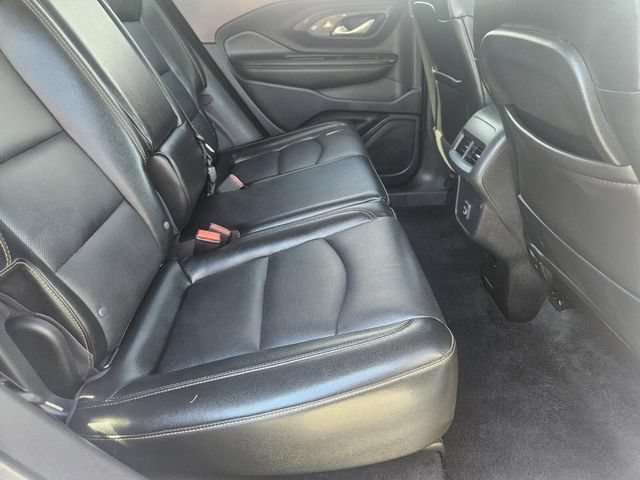 Used 2020 GMC Terrain SLT w/ Preferred Package FWD image 18