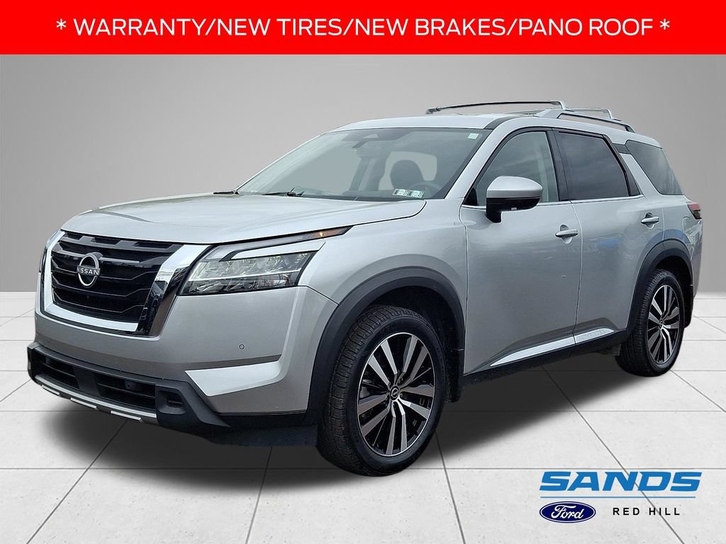 Used 2024 Nissan Pathfinder Platinum w/ Cargo Package
