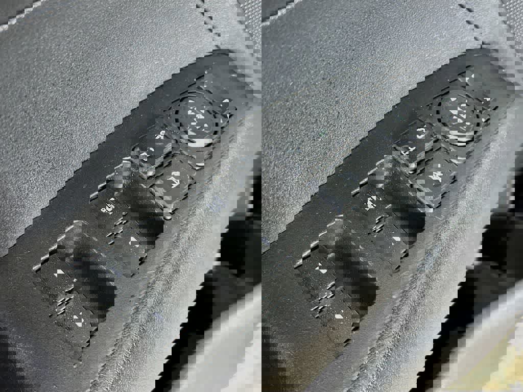 Used 2020 Hyundai Elantra SE w/ Cargo Package (C1) image 27